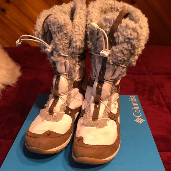 Columbia Snow Boots - Picture 2 of 5